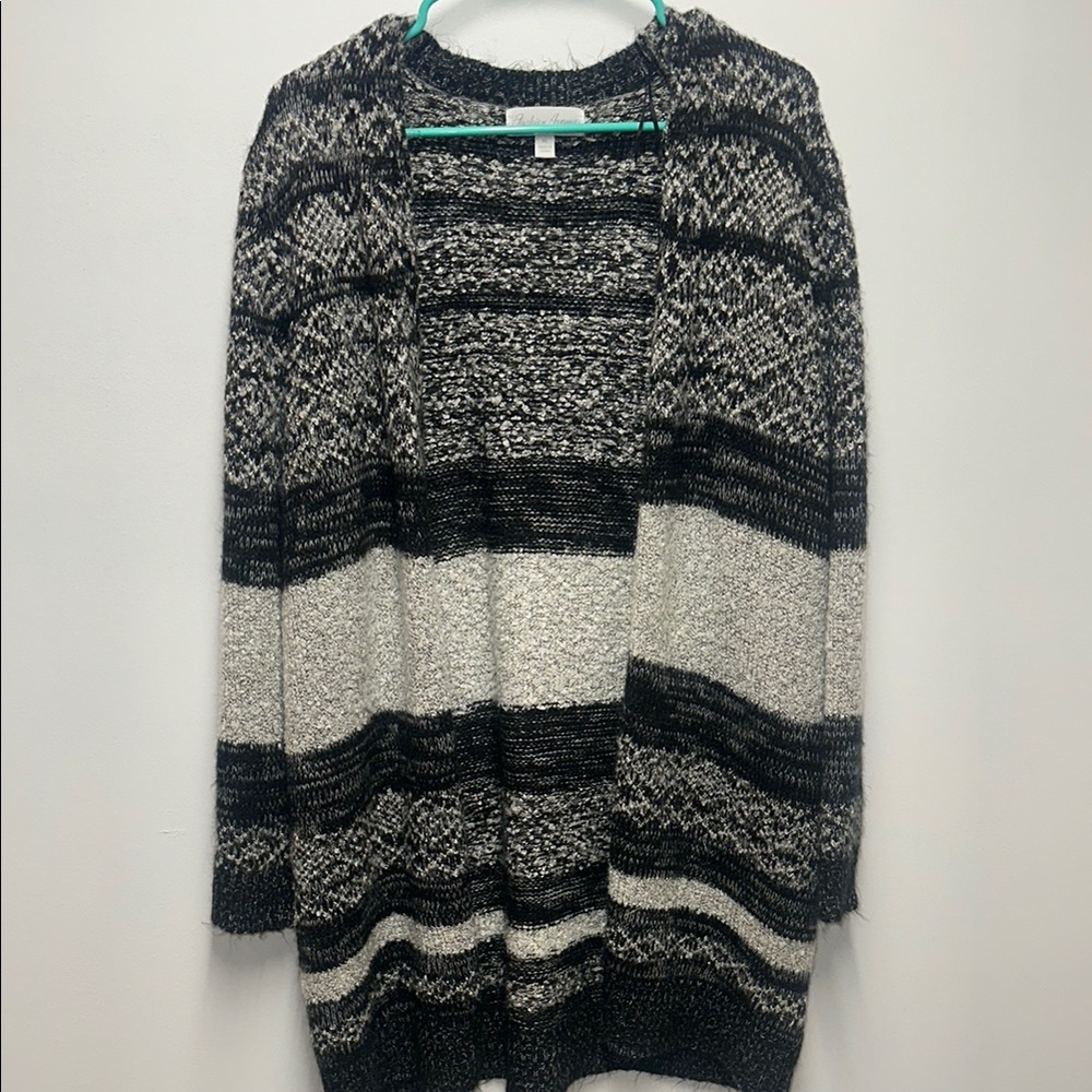 Women's Black and Gray Striped Sweater